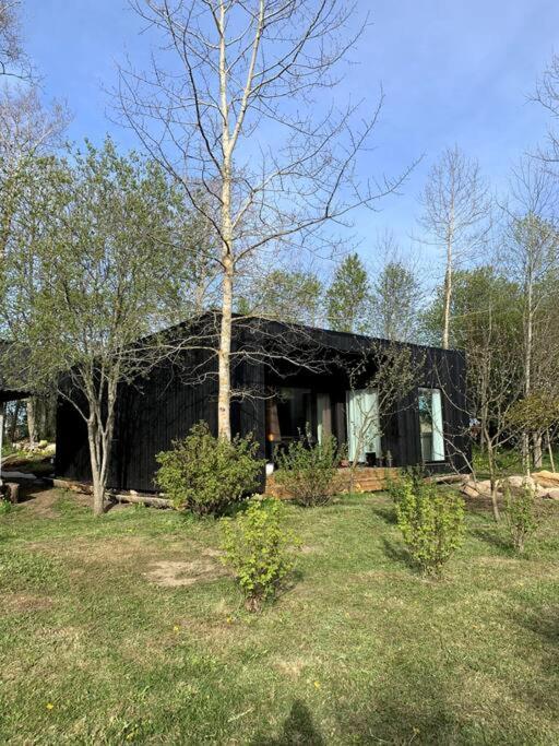 Small Cozy 3-Room House With Terrace & Large Garden Ilmandu 외부 사진